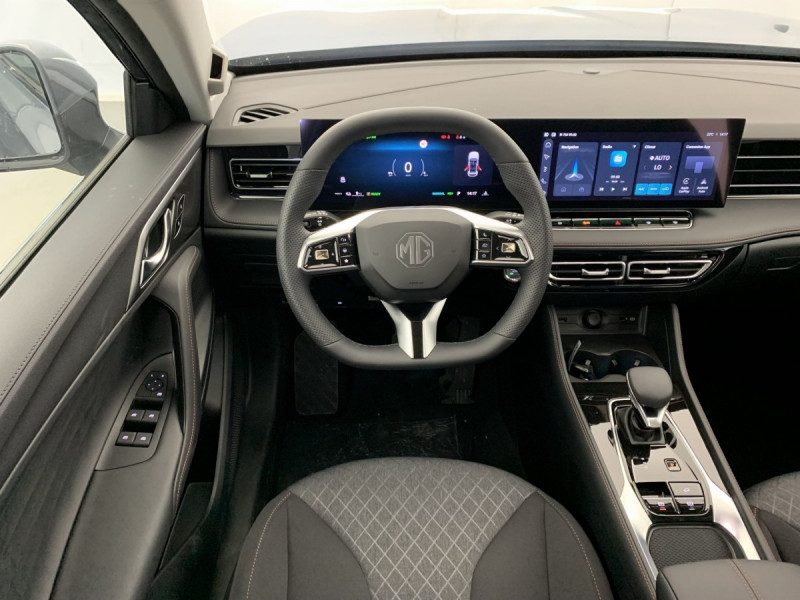 Photo 13 de l'offre de MG Motor EHS 1.5T PHEV 272 ch Comfort à 30598€ chez Carlyss automobiles Vitré