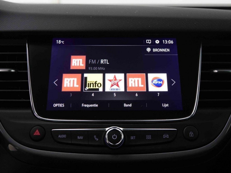 Photo 6 de l'offre de OPEL Crossland 1.2 Turbo 110 ch Elegance à 19798€ chez Carlyss automobiles Vitré