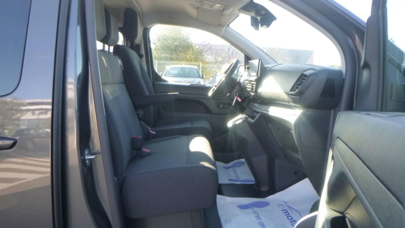 Photo 21 de l'offre de CITROEN Jumpy Cabine Approfondie JUMPY CAB APPROFONDIE M BLUEHDI 180 S&S EAT8 à 40857€ chez Carlyss automobiles Vitré