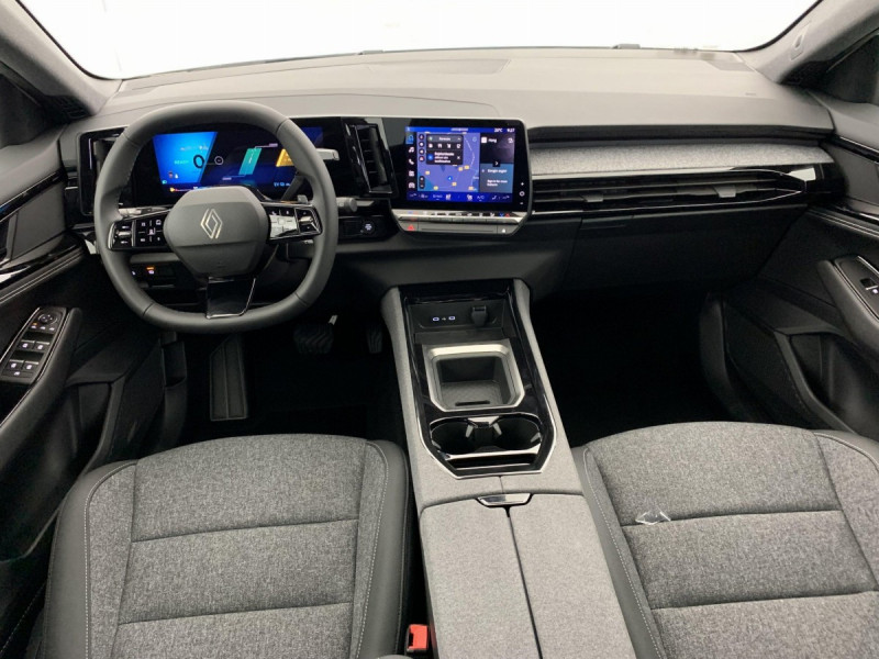 Photo 12 de l'offre de Renault AUSTRAL NOUVEAU FULL HYBRID E-TECH 200 CH EVOLUTION à 32598€ chez Carlyss automobiles Vitré