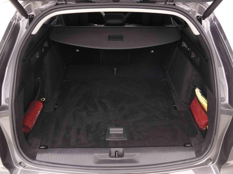 Photo 4 de l'offre de OPEL Astra 1.2 T 130 Automaat SportsTourer Edition à 23734€ chez Carlyss automobiles Vitré