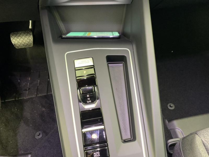 Photo 7 de l'offre de VOLKSWAGEN GOLF 8 1.5 ETSI EVO2 150 DSG7 LIFE PLUS à 32098€ chez Carlyss automobiles Vitré