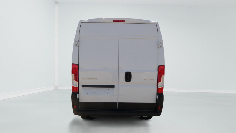 Photo 13 de l'offre de CITROEN Jumper Fourgon TOLE 35 L2H2 180 S&S BVA8 à 31437€ chez Carlyss automobiles Vitré