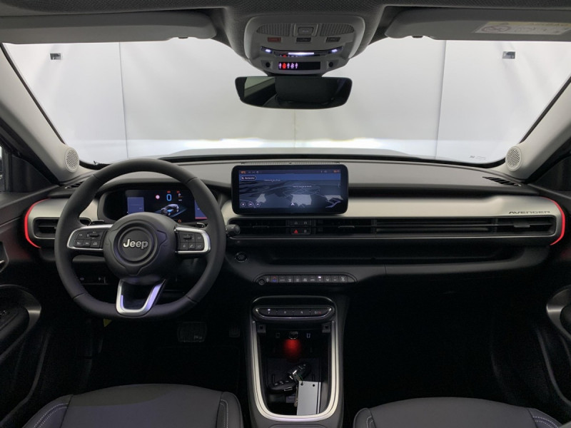 Photo 13 de l'offre de Jeep Avenger 1.2 Turbo T3 110 ch e-Hybrid BVR6 Summit à 27998€ chez Carlyss automobiles Vitré