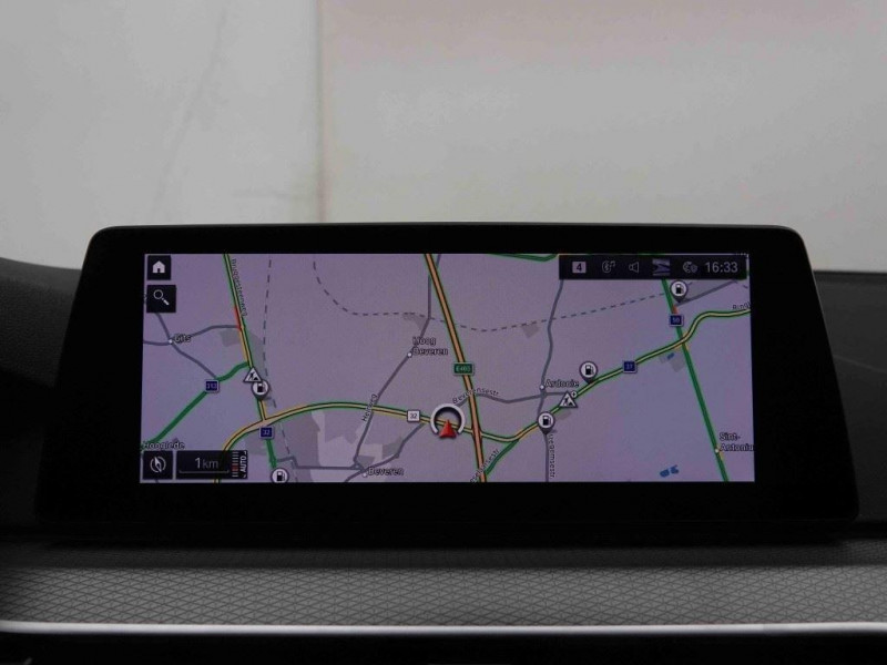 Photo 12 de l'offre de Bmw 5 520i 184 Touring Steptronic M-Pack à 43298€ chez Carlyss automobiles Vitré