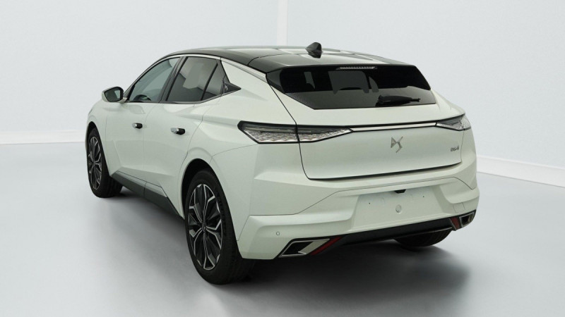 Photo 5 de l'offre de DS DS4 PureTech 130 EAT8 Rivoli à 22452€ chez Carlyss automobiles Vitré