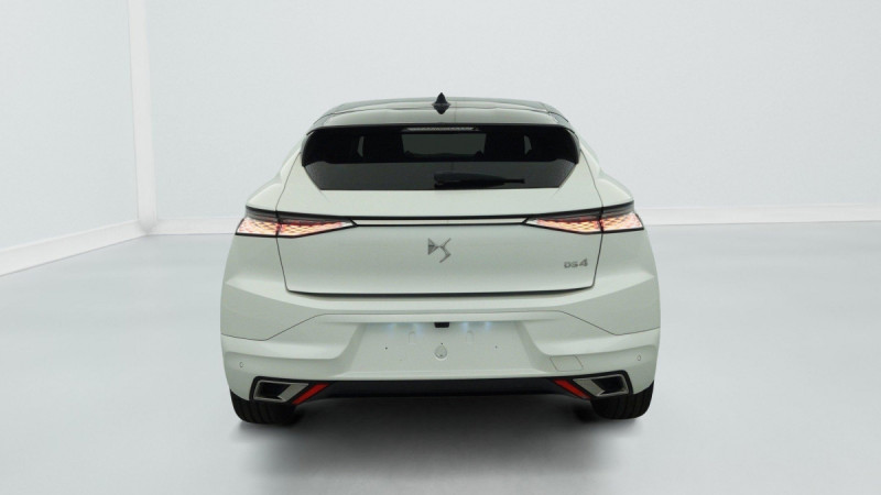 Photo 6 de l'offre de DS DS4 PureTech 130 EAT8 Rivoli à 22620€ chez Carlyss automobiles Vitré