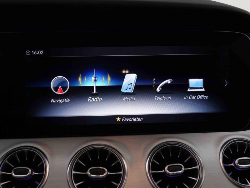 Photo 15 de l'offre de Mercedes E-Klasse 300d 245 Coupé 9g-Tronic AMG-Line Premium à 42041€ chez Carlyss automobiles Vitré