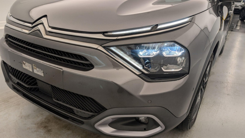 Photo 22 de l'offre de CITROEN C4 PureTech 130 S&S BVM6 Shine à 15514€ chez Carlyss automobiles Vitré