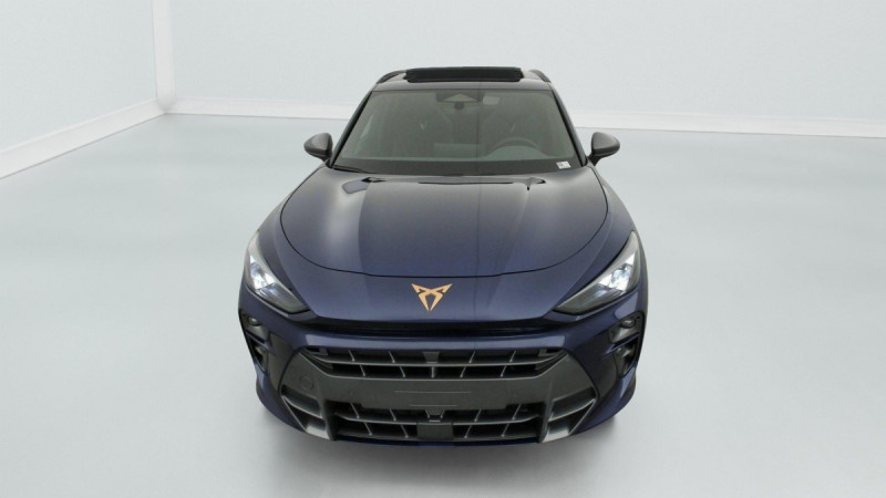 Photo 2 de l'offre de Cupra Terramar 1.5 eTSI Hybrid 150 ch DSG7 V à 36998€ chez Carlyss automobiles Vitré