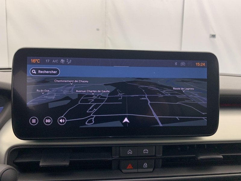 Photo 16 de l'offre de Jeep Avenger 1.2 Turbo T3 100 ch Summit à 23998€ chez Carlyss automobiles Vitré