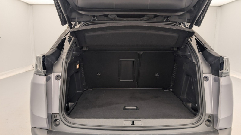 Photo 11 de l'offre de PEUGEOT 3008 Hybrid 136 e-DCS6 Allure Pack à 27853€ chez Carlyss automobiles Vitré