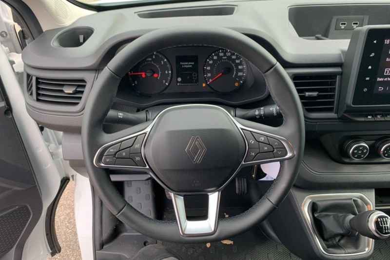Photo 16 de l'offre de RENAULT TRAFIC FOURGON L2H1 3T BLUE DCI 150 GSR2 ADVANCE à 30837€ chez Carlyss automobiles Vitré