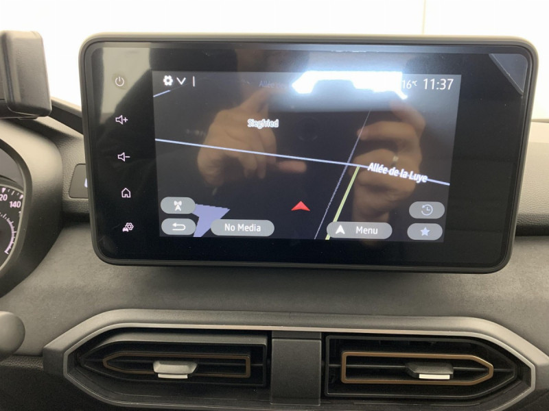 Photo 18 de l'offre de DACIA Sandero ECO-G 100 GSR2 Stepway Extreme + à 17998€ chez Carlyss automobiles Vitré