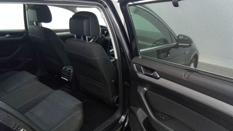 Photo 14 de l'offre de VOLKSWAGEN Passat SW Passat SW 1.4 TSI Hybride Rechargeable DSG6 GTE à 28598€ chez Carlyss automobiles Vitré