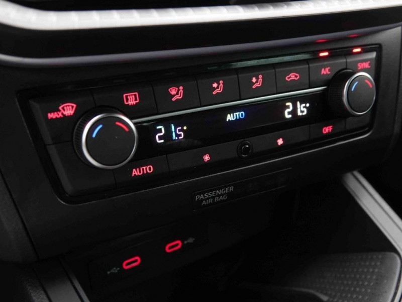 Photo 15 de l'offre de SEAT IBIZA 1.0 EcoTSI 115 FR à 21698€ chez Carlyss automobiles Vitré