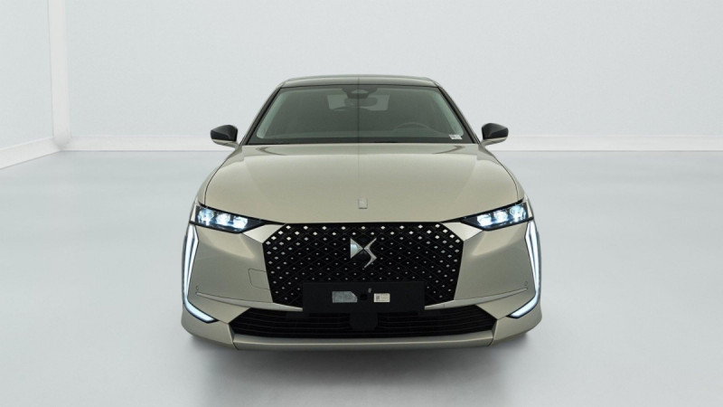 Photo 2 de l'offre de DS DS4 PureTech 130 EAT8 Rivoli à 22018€ chez Carlyss automobiles Vitré
