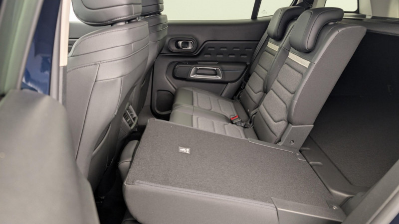 Photo 12 de l'offre de CITROEN C5 Aircross BlueHDi 130 EAT8 Max à 26998€ chez Carlyss automobiles Vitré