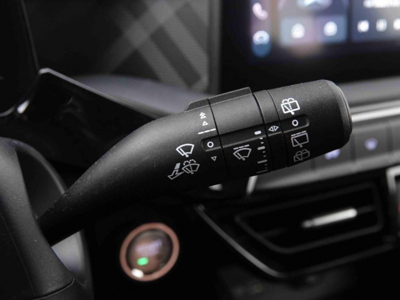 Photo 15 de l'offre de MG Motor MG3 1.5 HYBRID à 23498€ chez Carlyss automobiles Vitré