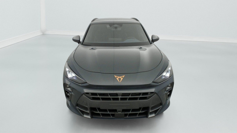 Photo 2 de l'offre de Cupra Terramar 1.5 eHybrid 204 ch DSG6 V à 41998€ chez Carlyss automobiles Vitré