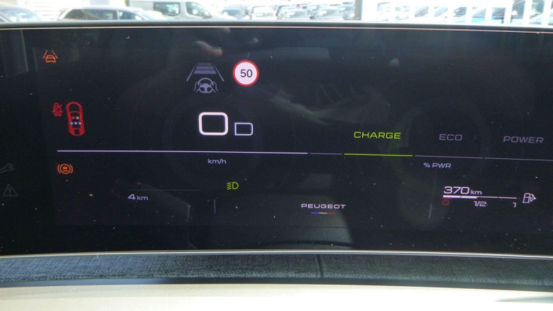 Photo 6 de l'offre de PEUGEOT 3008 Hybrid 145 e-DCS6 GT à 38398€ chez Carlyss automobiles Vitré