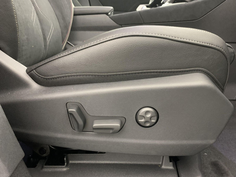 Photo 21 de l'offre de DS DS7 BlueHDi 130 EAT8 Pallas à 33998€ chez Carlyss automobiles Vitré