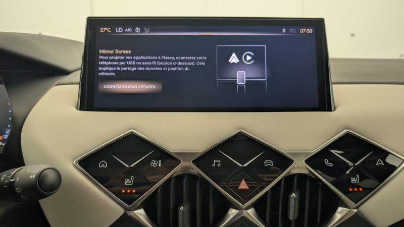 Photo 19 de l'offre de DS DS3 PureTech 130 EAT8 Esprit de Voyage à 21222€ chez Carlyss automobiles Vitré