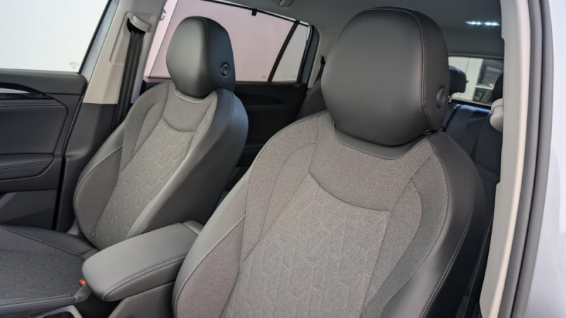 Photo 14 de l'offre de Volkswagen Tayron 1.5 eTSI 150ch DSG7 7pl Life Plus à 41598€ chez Carlyss automobiles Vitré