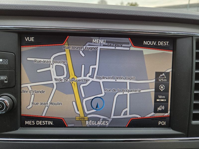 Photo 13 de l'offre de Seat Leon (3) 1.6 TDI 115 S&S Style Business à 11990€ chez Carlyss automobiles Vitré