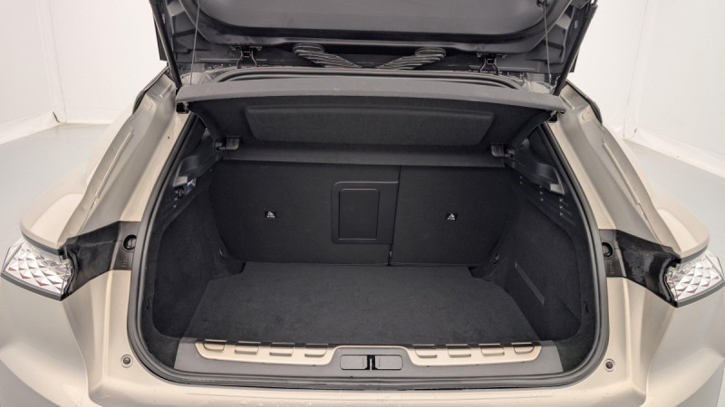 Photo 11 de l'offre de DS DS4 PureTech 130 EAT8 Rivoli à 22786€ chez Carlyss automobiles Vitré