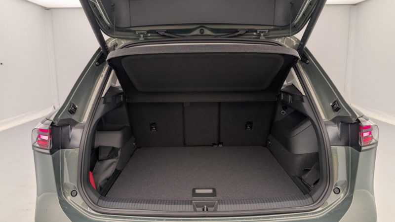 Photo 11 de l'offre de VOLKSWAGEN TIGUAN NOUVEAU 1.5 eTSI 150CV DSG7 LIFE PLUS à 39998€ chez Carlyss automobiles Vitré