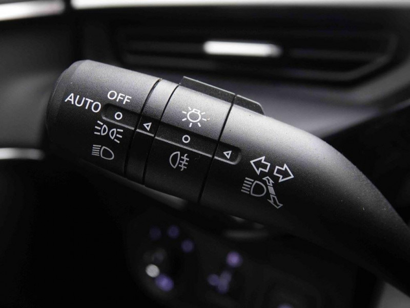 Photo 13 de l'offre de MG Motor MG3 1.5i 115 Comfort à 18934€ chez Carlyss automobiles Vitré