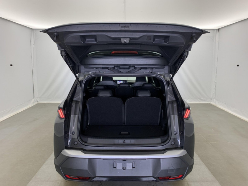 Photo 7 de l'offre de PEUGEOT 5008 Hybrid 145 e-DCS6 Allure à 33498€ chez Carlyss automobiles Vitré