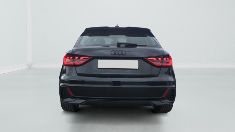 Photo 6 de l'offre de AUDI A1 Sportback A1 Sportback 25 TFSI 95 ch S tronic 7 S Line à 32398€ chez Carlyss automobiles Vitré