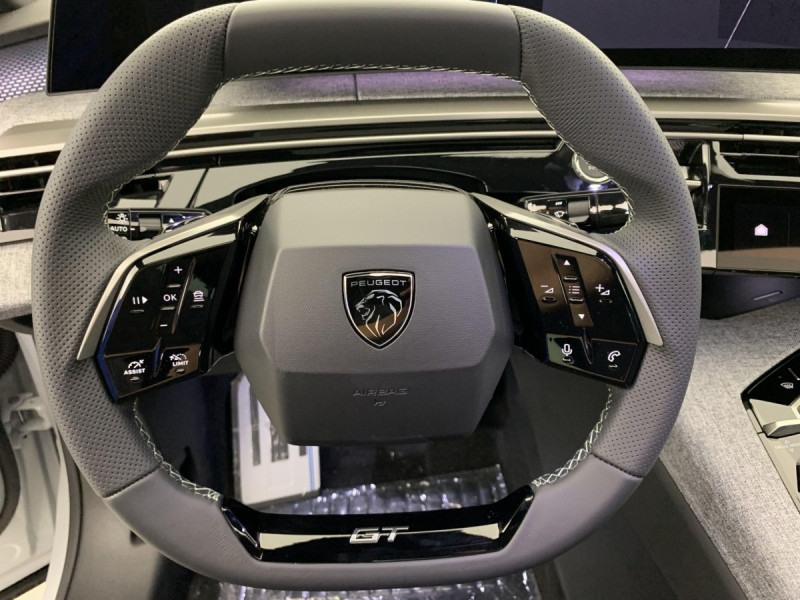 Photo 26 de l'offre de PEUGEOT 3008 Hybrid 145 e-DCS6 GT à 34998€ chez Carlyss automobiles Vitré
