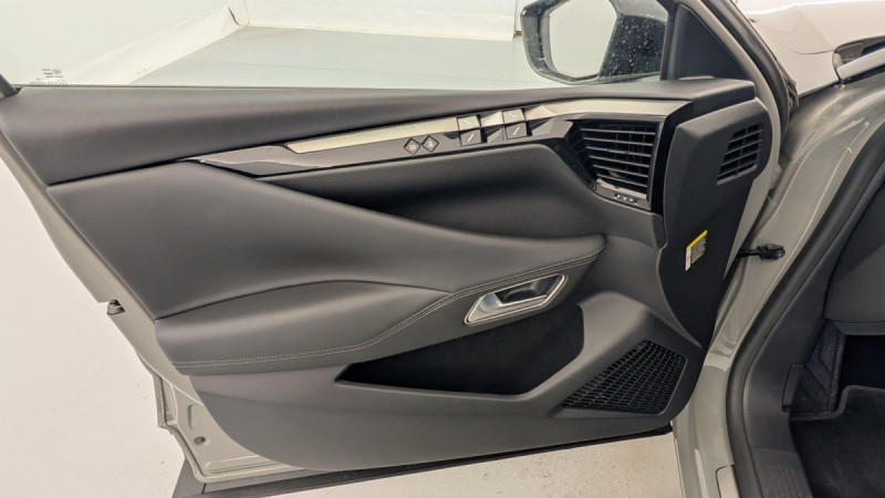 Photo 19 de l'offre de DS DS4 PureTech 130 EAT8 Rivoli à 23370€ chez Carlyss automobiles Vitré