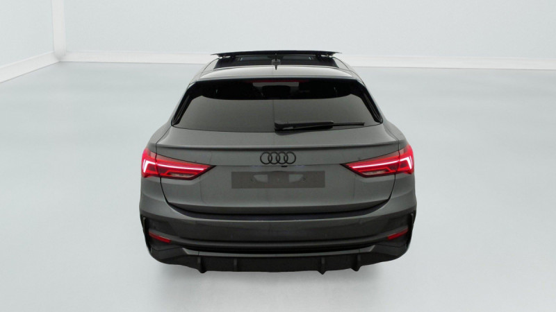 Photo 6 de l'offre de AUDI Q3 Sportback 35 TDI 150 ch S tronic 7 S line à 48598€ chez Carlyss automobiles Vitré