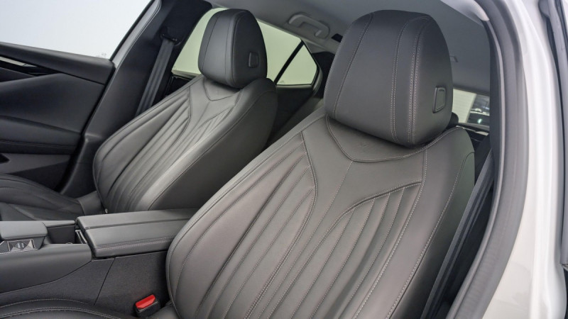 Photo 16 de l'offre de DS DS4 PureTech 130 EAT8 Rivoli à 22452€ chez Carlyss automobiles Vitré