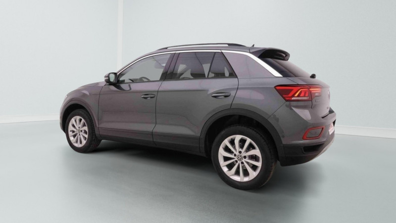 Photo 2 de l'offre de VOLKSWAGEN T-roc 1.5 TSi 150 DSG Life à 32898€ chez Carlyss automobiles Vitré