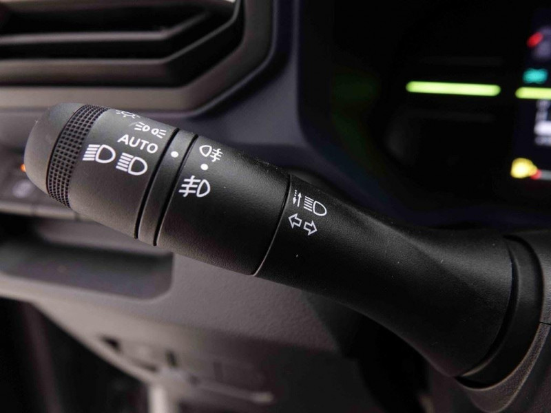 Photo 13 de l'offre de DACIA DUSTER 1.2 Mild Hybrid 130 Journey à 26688€ chez Carlyss automobiles Vitré