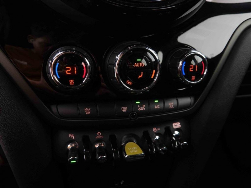 Photo 15 de l'offre de Mini Countryman SE 1.5 PHEV Steptronic AWD Business Edition+Leather+LED+Navi à 28398€ chez Carlyss automobiles Vitré