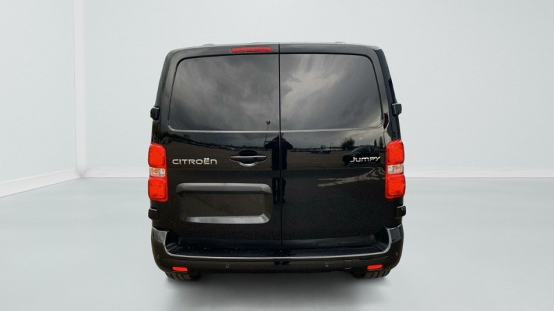 Photo 6 de l'offre de CITROEN Jumpy Fourgon M BLUEHDI 180 S&S EAT8 à 29757€ chez Carlyss automobiles Vitré