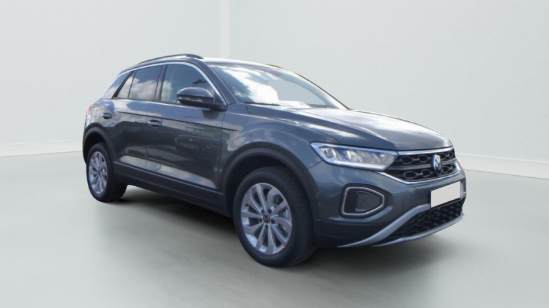 Photo 1 de l'offre de VOLKSWAGEN T-roc T-Roc 2.0 TDI 150 Start/Stop DSG7 VW Edition à 34398€ chez Carlyss automobiles Vitré