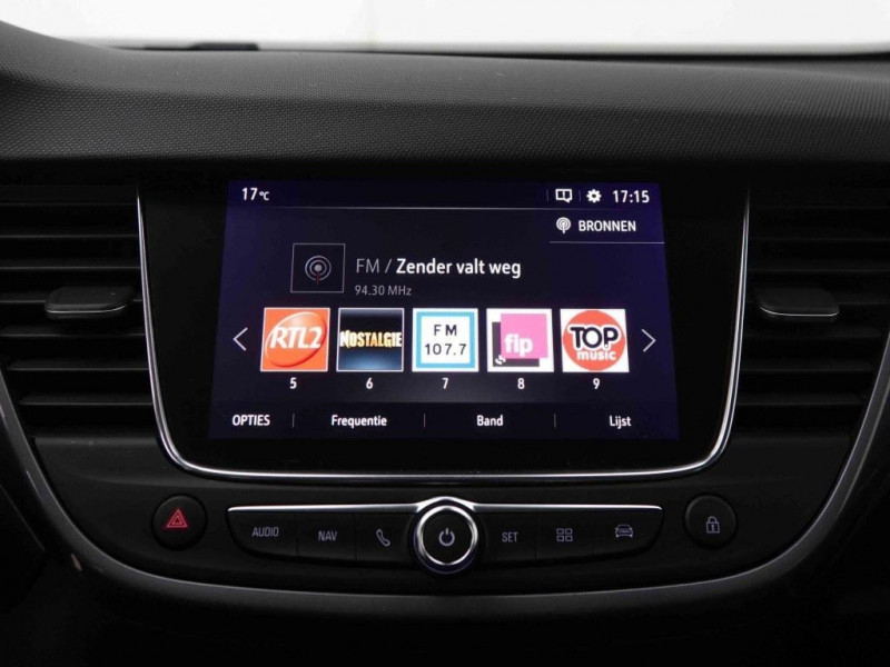 Photo 6 de l'offre de OPEL Crossland 1.2 Turbo 110 ch Elegance à 19298€ chez Carlyss automobiles Vitré