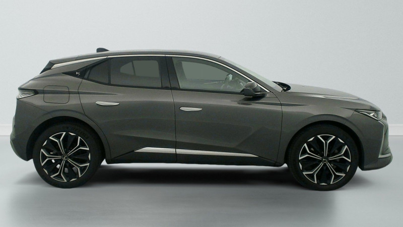 Photo 8 de l'offre de DS DS4 BlueHDi 130 EAT8 Etoile - Alcantara à 28264€ chez Carlyss automobiles Vitré