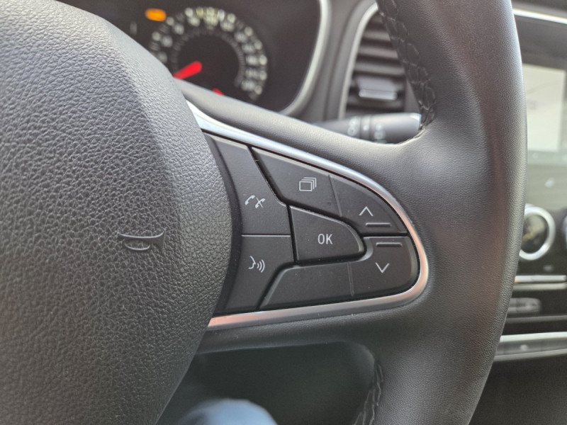 Photo 18 de l'offre de Renault Mégane Berline (4) Business TCe 115 FAP -21N à 15990€ chez Carlyss automobiles Vitré