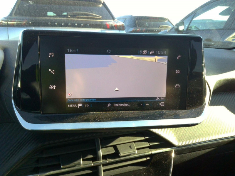 Photo 6 de l'offre de PEUGEOT 208 PureTech 100 S&S BVM6 Allure à 14798€ chez Carlyss automobiles Vitré