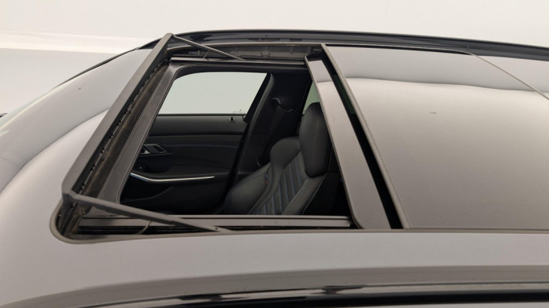 Photo 19 de l'offre de BMW Serie 3 Touring G21 Touring 330e xDrive 292 ch BVA8 M Sport à 31043€ chez Carlyss automobiles Vitré