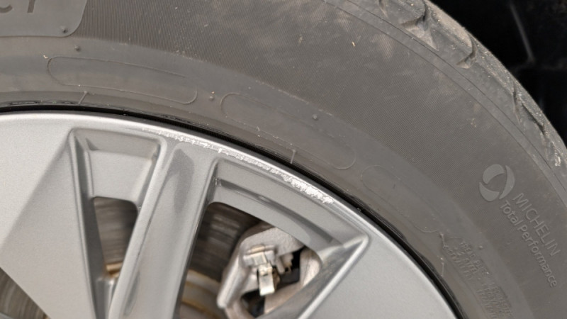 Photo 21 de l'offre de PEUGEOT 208 ELECTRIQUE 50 KWH 136CH ALLURE à 17898€ chez Carlyss automobiles Vitré