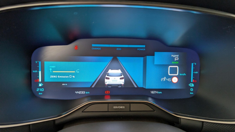 Photo 24 de l'offre de CITROEN C5 Aircross HYBRIDE RECHARGEABLE 225 E-EAT8 SHINE PACK à 25020€ chez Carlyss automobiles Vitré